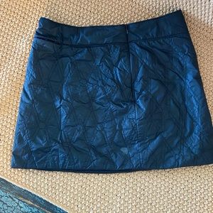 Black mountain hardwear size small